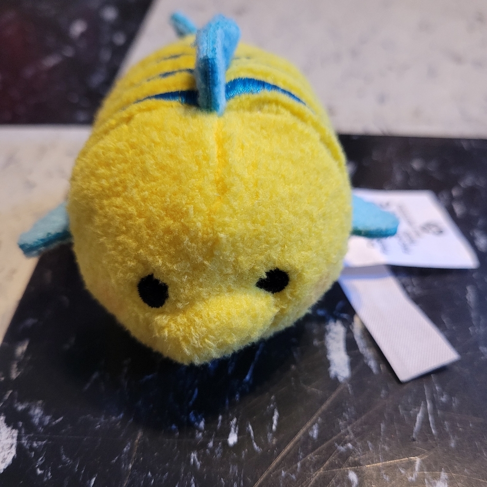 Disney Tsum Tsum Flounder Plush